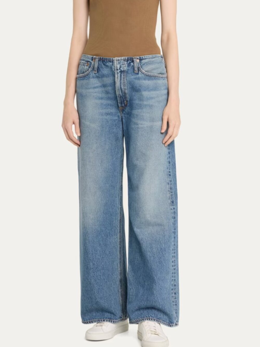 AGOLDE Lex Low-Rise Wide-Leg Jeans in faded medium-wash denim - Picture 2 of 9